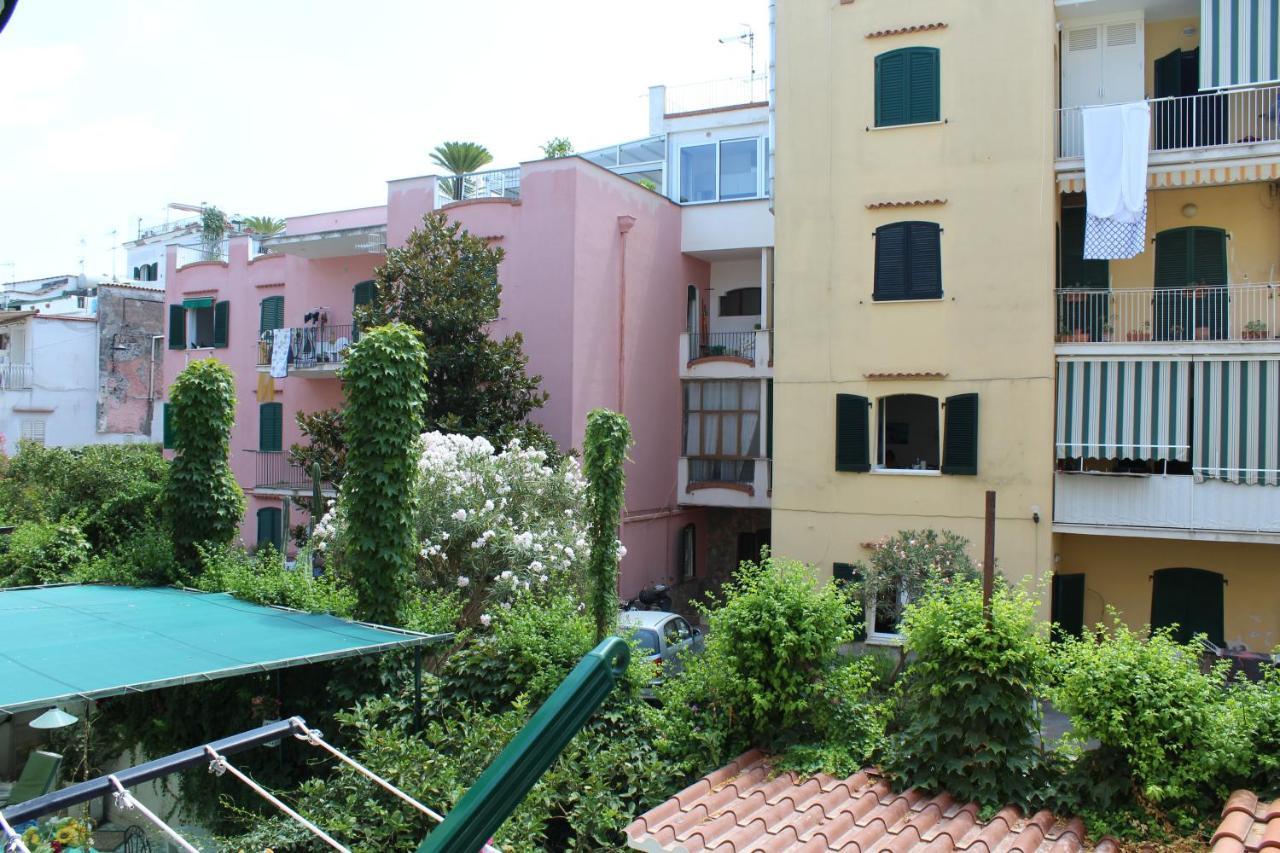 La Casa Ridente : Ischia Porto Exterior photo